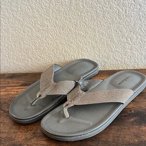Club Room Riley gray flip flops